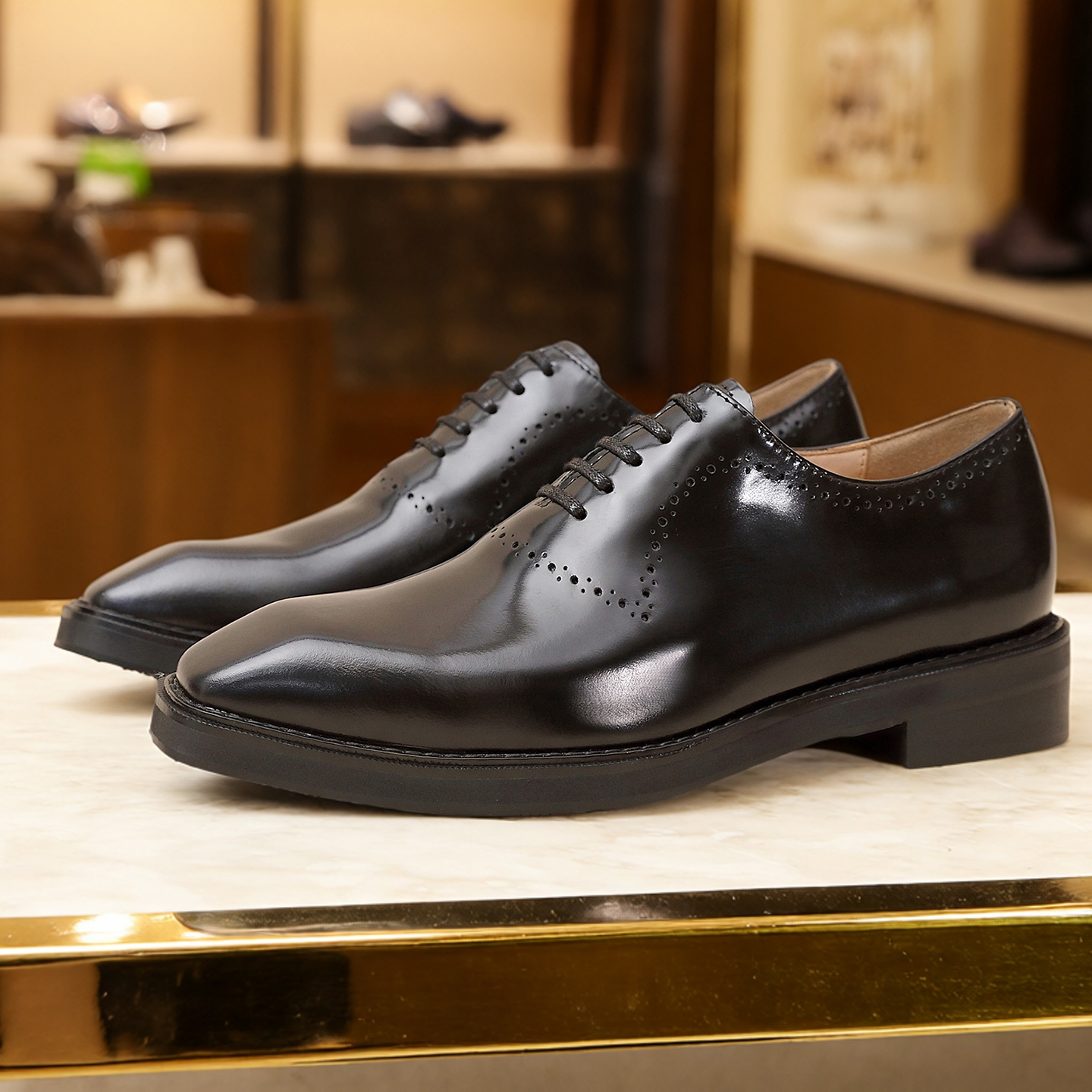 复古布洛克商务休闲内增高皮鞋男