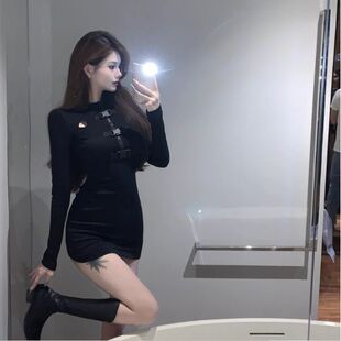 秋季流行风格夜场辣妹镂空拉链长袖连衣裙紧身修身纯欲包臀短款裙