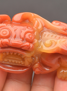 天然黄龙玉貔貅手把件霸王红色男士玉石皮休俏色女款包饰三色玉器