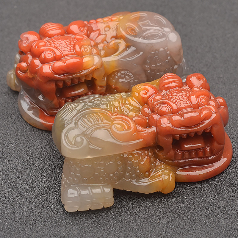 天然黄龙玉貔貅手把件一对公母金刚腿红色男正品玉石配对手玩情侣