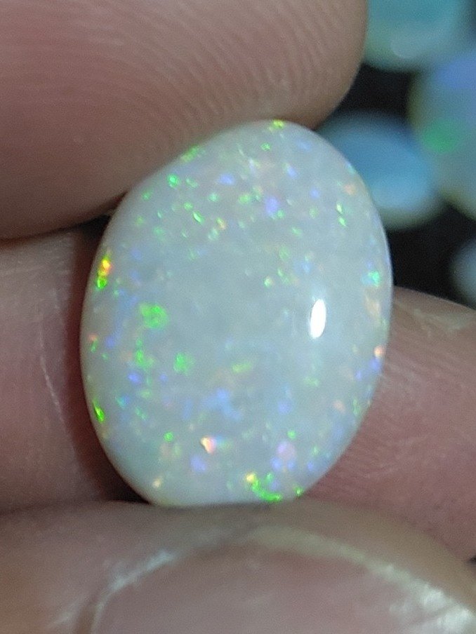 澳洲澳宝欧泊原石无夹层无优化可与克拉价一千的比品质12/16