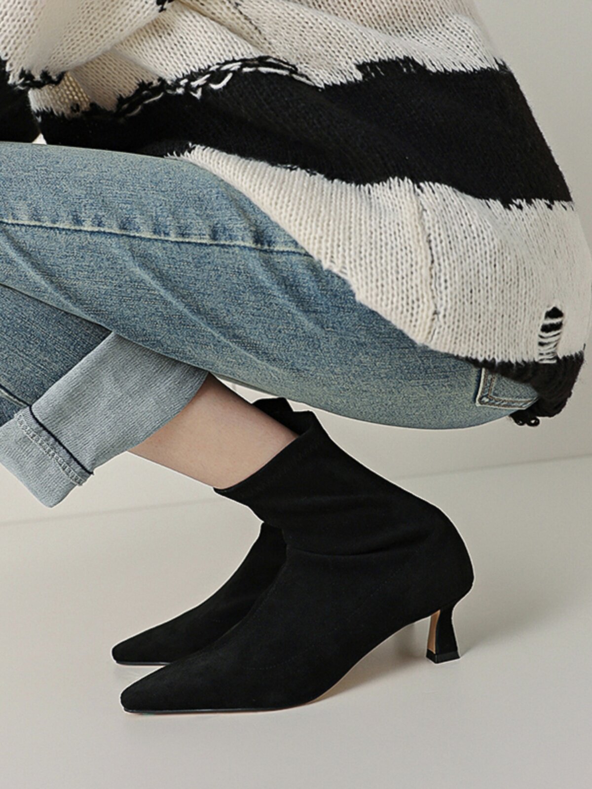 2024 AUTUMN AND WINTER NEW STILETTO POINTED TOE TEMPERAMENT BOOTS WOMENS KOREAN VERSION SIMPLE COMMUTING MID-HEEL STRETCH SKINNY BOOTS SINGLE BOOTS