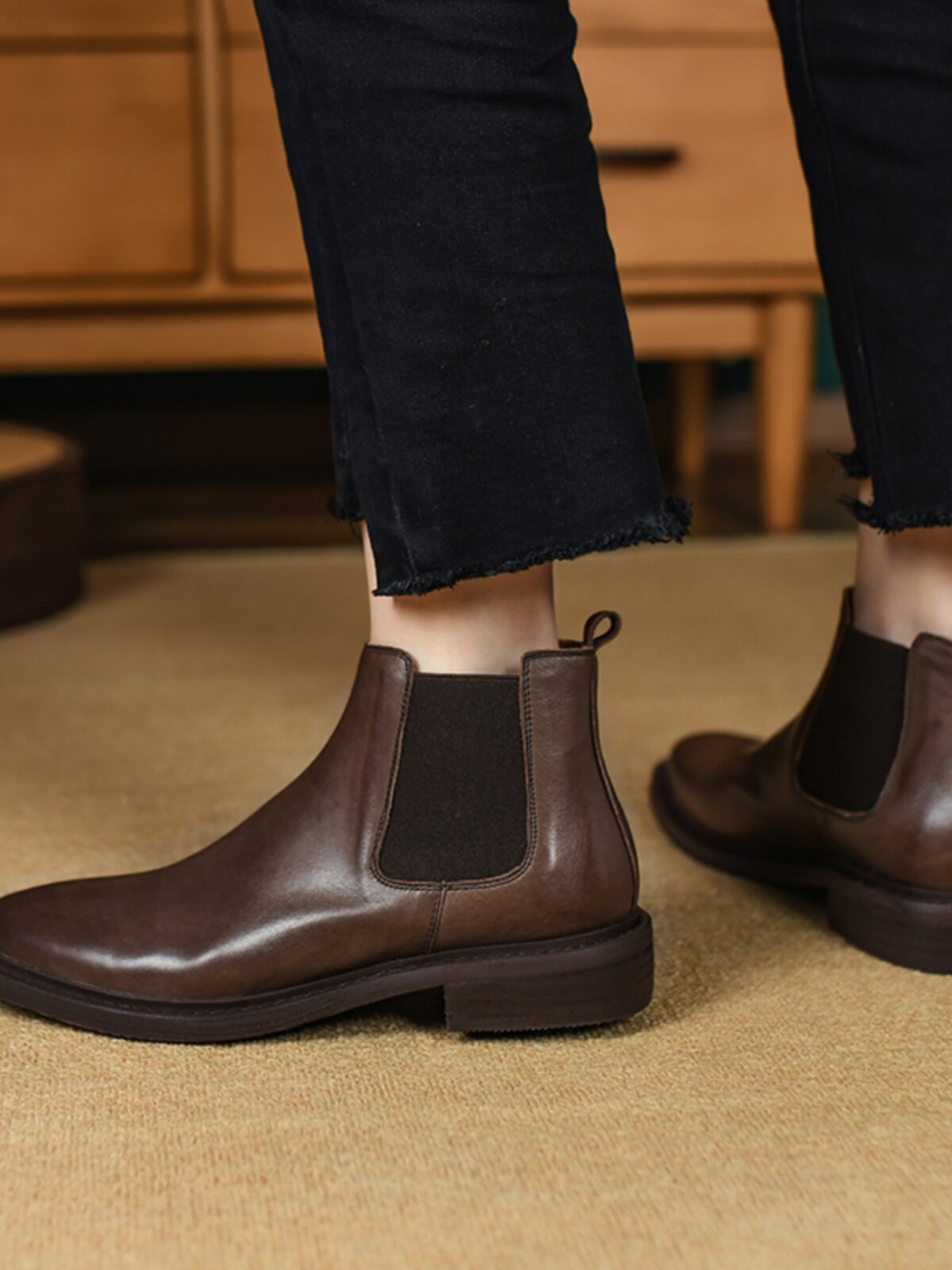 2024 AUTUMN NEW FLAT LEATHER CHELSEA BOOTS BRITISH WINTER BOOTS WOMENS VINTAGE COFFEE ANKLE BOOTS