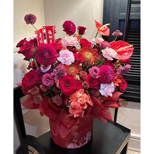 石家庄鲜花同城速递郁金香蝴蝶兰花束抱抱桶花店配送妈妈生日礼物