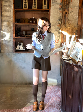 Even一雯【进阶秋日】韩系高智百搭浅灰日常叠穿单品刺绣马甲背心