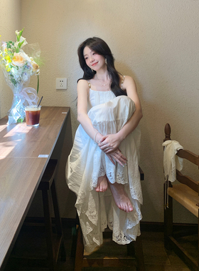 Even一雯【捕捉风铃】韩系高智感温柔白色蕾丝花边设计感连衣裙