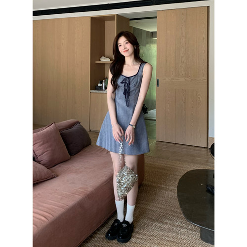 Even一雯【首尔女高】韩系修身藏青格连衣裙女夏设计感吊带短裙