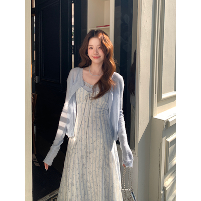 甜美温柔吊带碎花裙假两件