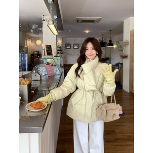 Even一雯 韩系高智感90绒收腰宽松保暖羽绒服带围脖 雪莉玫