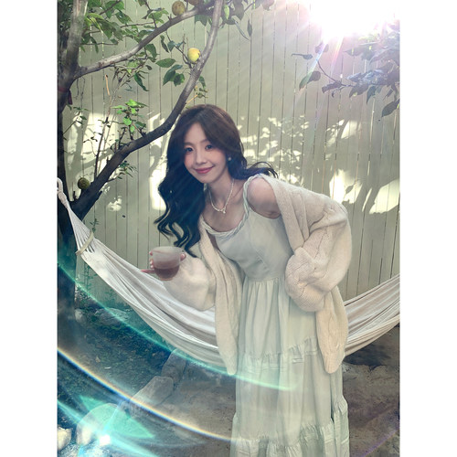 Even一雯【匿名白月光】韩系高智温柔百搭多色遮肉中长款毛衣开衫