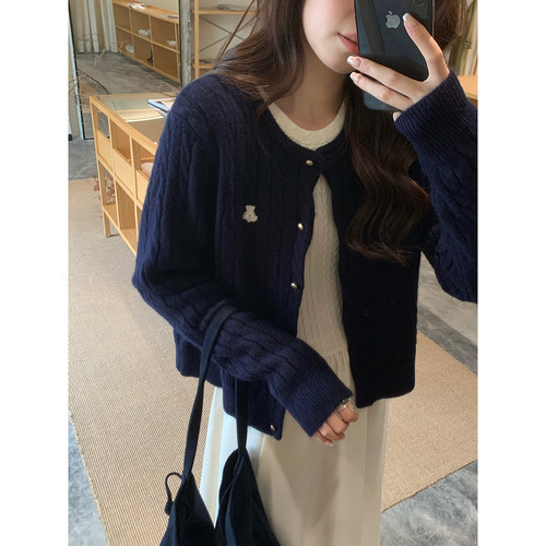 Even一雯【小熊物语】韩系高智感休闲慵懒感百搭温柔刺绣毛衣开衫