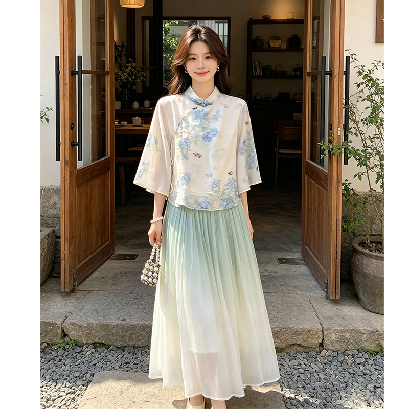 2026年新款改良年轻款旗袍女新中式日常可穿高级感绝美上衣套装夏