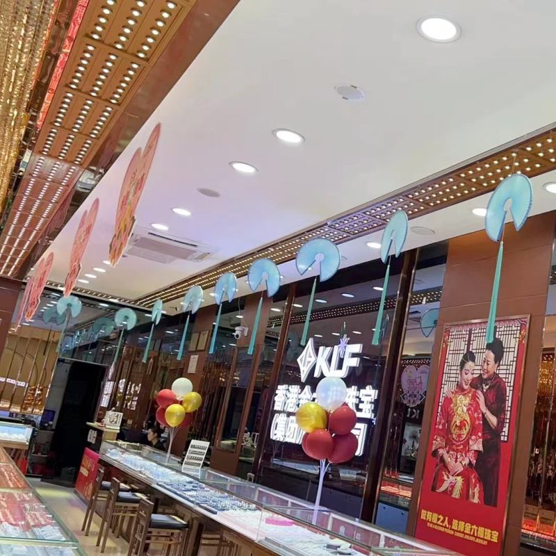 吊顶装饰珠宝店海螺布置