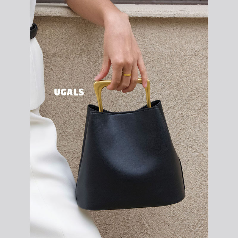 UGALS复古休闲百搭高级感丝绒金属手柄水桶宴会轻奢手拿斜挎包女