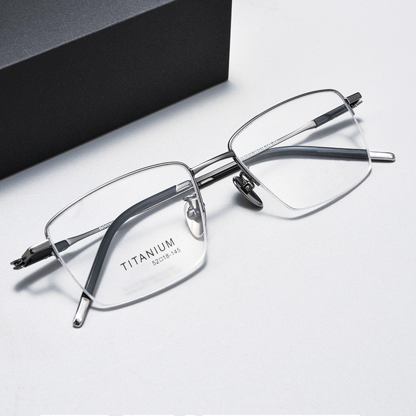 TITANIUM轻钛架半框眼镜框