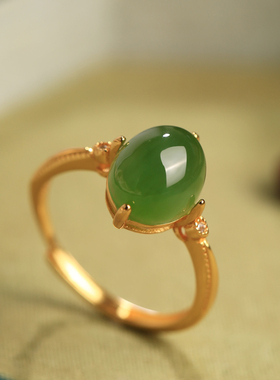 和田玉碧玉鸽子蛋面纯银戒指女中式国风轻奢绿色玉石绿宝石金包银