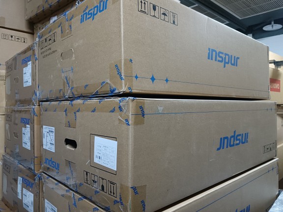 浪潮 NP5570M5塔式服务器  3204  16G*2 240G  2T  500W