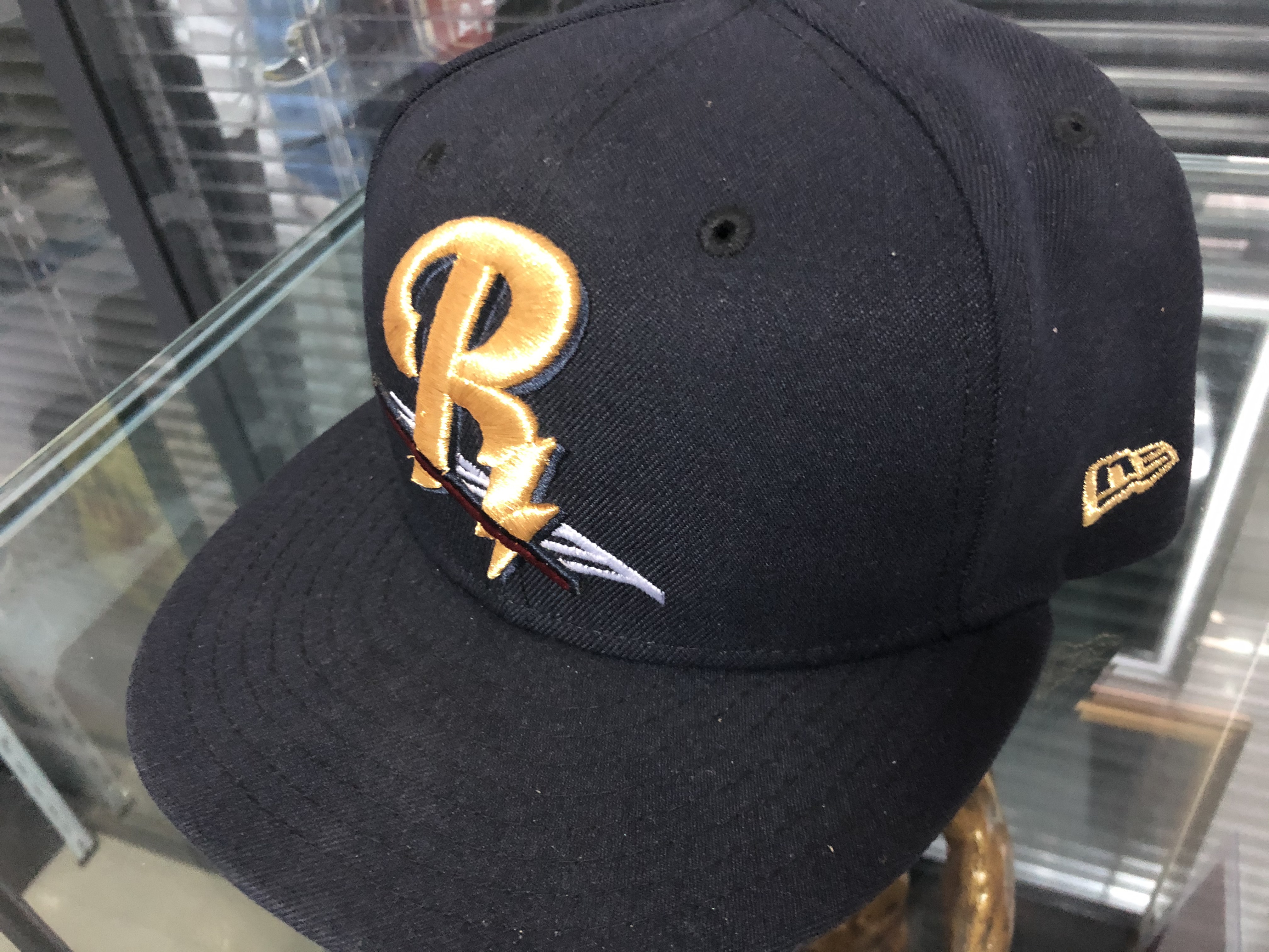 小联盟SWB RAILRIDERS比赛用过的帽子镭射标官网可查