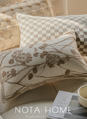 刺绣抱枕法式轻奢高级感腰枕客厅沙发靠枕车载长条腰靠飘窗抱枕套