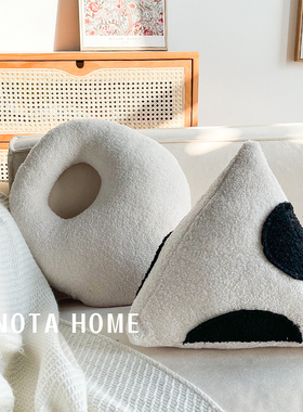 毛绒抱枕可爱车上内靠垫长条枕女生办公室沙发睡觉女生含枕芯圆形