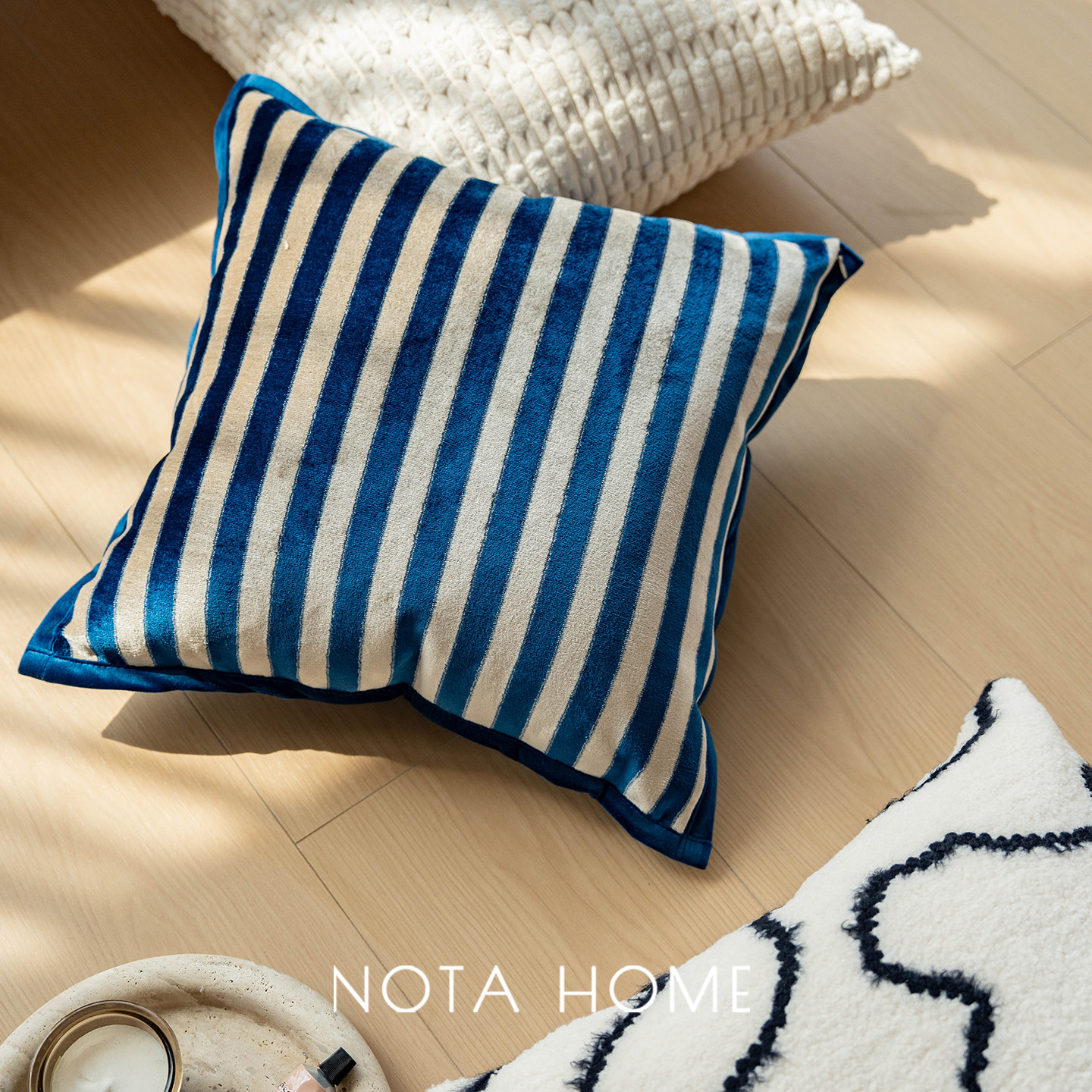 26年春夏新款抱枕北欧风极简方枕蓝色条纹枕套小清新靠枕车载腰枕