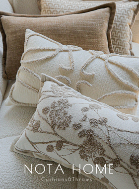 北欧风抱枕复古轻奢腰枕棕色刺绣枕套样板间软包靠垫车用长条腰靠