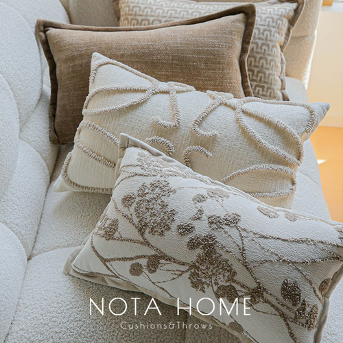 北欧风抱枕复古轻奢腰枕棕色刺绣