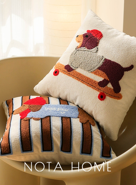 26年新年喜庆抱枕可爱狗狗红色枕套新家软装靠枕飘窗方枕车载腰枕