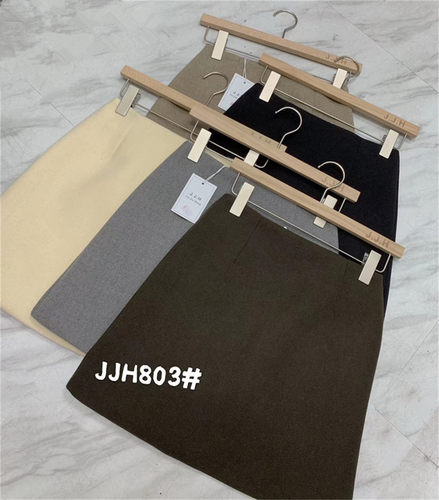 新品毛呢料百搭风显腿长半身裙