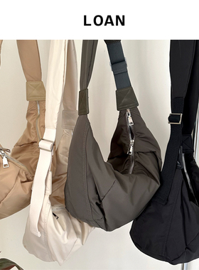 尼龙布饺子包女新款潮时尚百搭单肩斜挎小方包休闲轻便腋下包