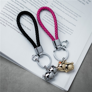 米勒斯高级感情侣小众钥匙扣一对卡通挂饰女生亲嘴猪挂件接吻小猪