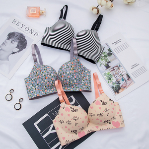 2019新款内衣女无痕无钢圈文胸厚薄款一片式少女学生聚拢性感胸罩