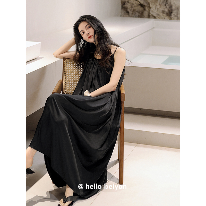 贝妍女夏性感吊带仿真丝黑色睡裙