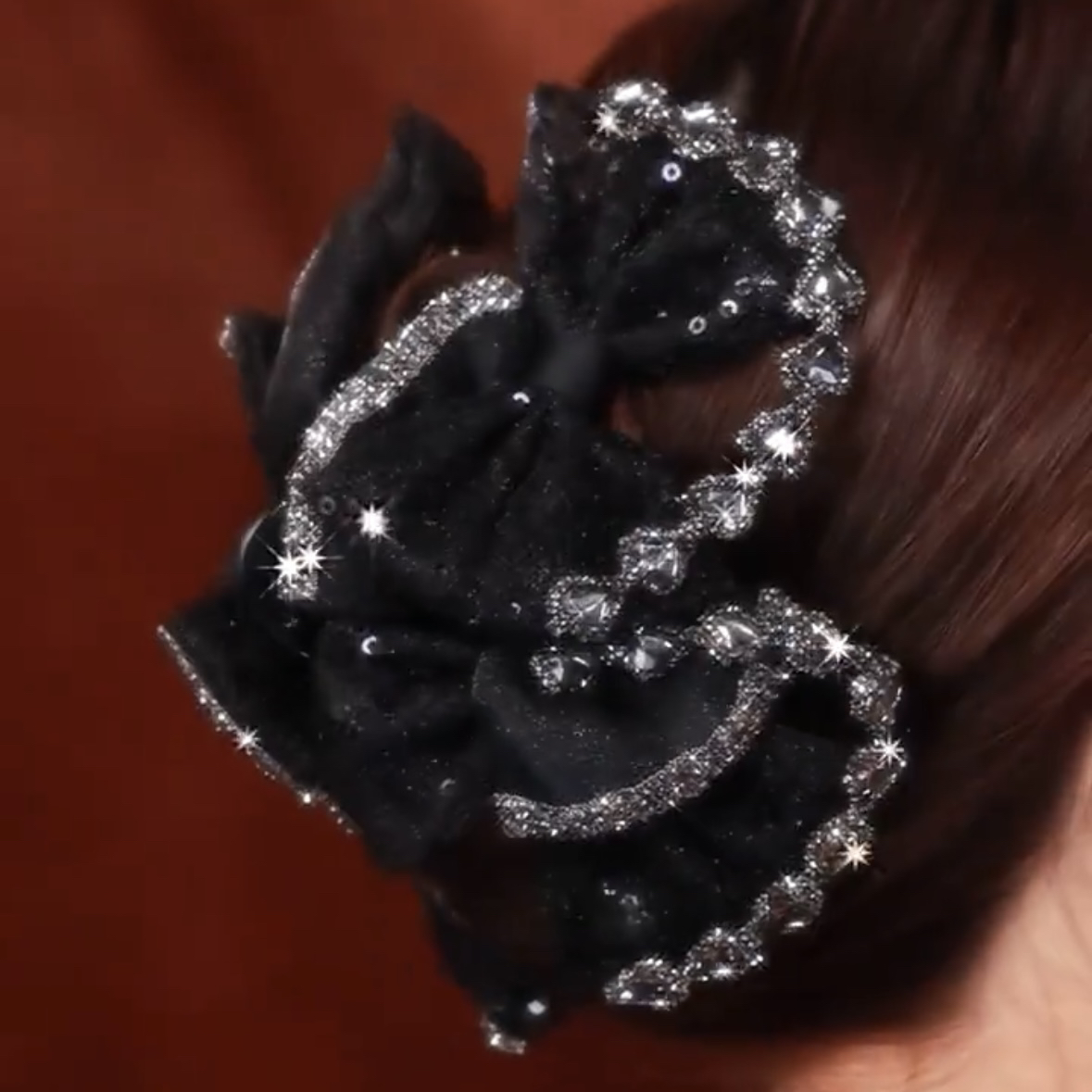 巴黎王妃AB面闪钻蝴蝶结抓夹气质优雅轻奢鲨鱼夹女发夹发饰头饰