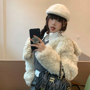 环保皮草短款羊羔毛外套女冬2023秋冬新款加厚高级感白色毛绒上衣