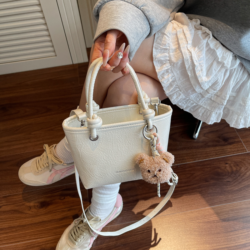 高级感时尚百搭手提水桶包