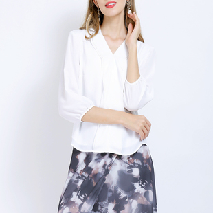 气质v领衬衫搭配半身裙中袖女上衣七分袖小衫春夏雪纺衫2025新款