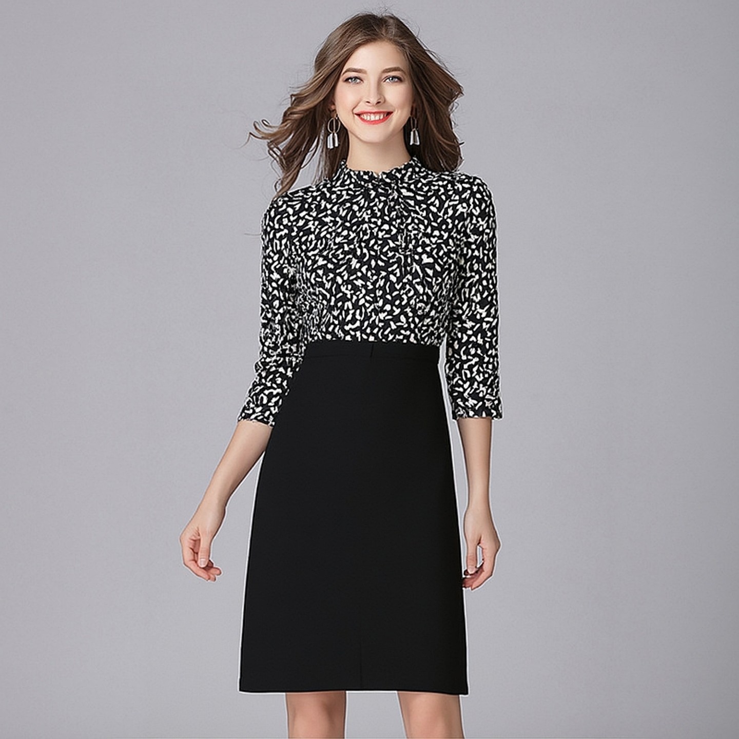 大码女装春夏秋长袖立领印花拼接直通一步连衣裙子2026新款中长款