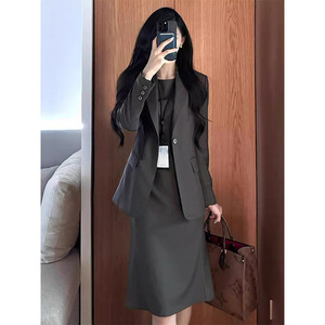 胖mm长袖修身西装无袖连衣裙子职业两件套装春秋新款大码通勤女装