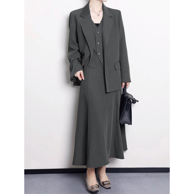 春秋新款大码宽松假两件西装马甲外套女胖mm百搭显瘦半身裙两件套