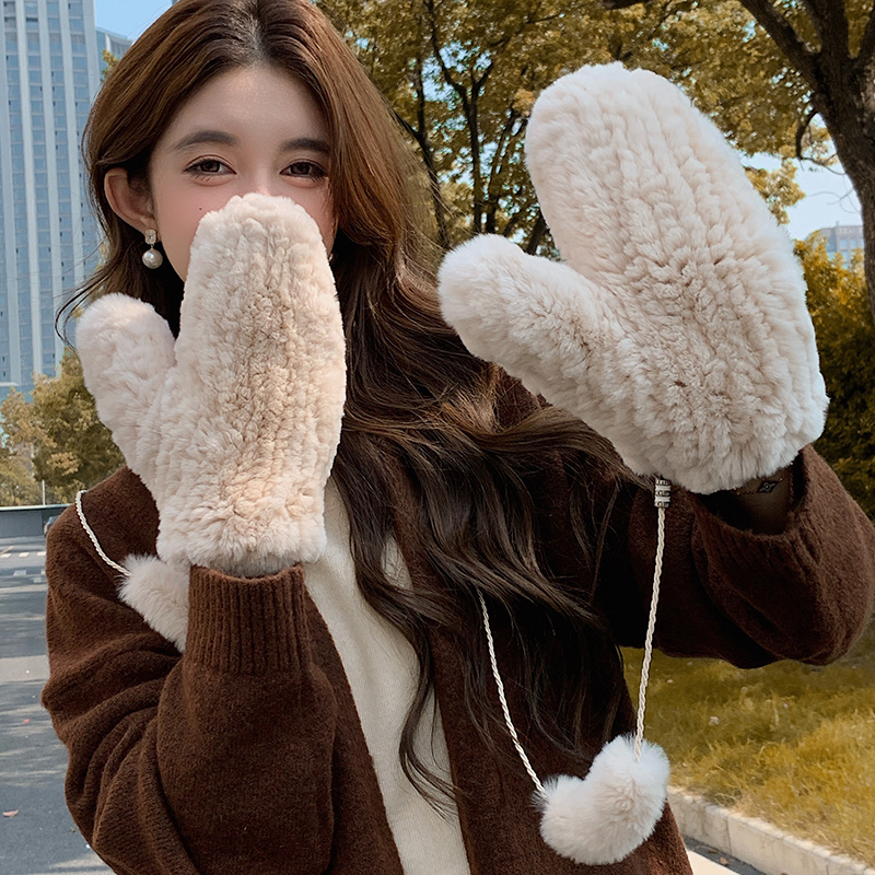 大姐姐同款可爱獭兔毛挂脖连指保暖皮草手套女士冬天加厚真毛手套