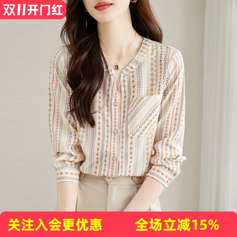 早秋氛围感复古印花衬衫女民族纹样竖条V领口袋温柔休闲长袖上衣