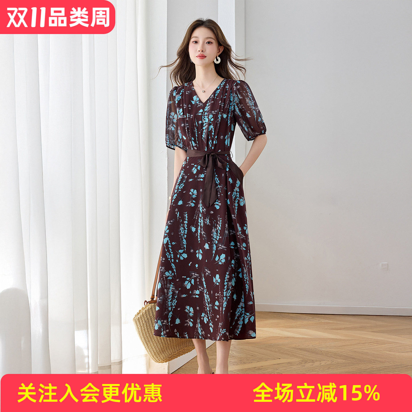金菊复古碎花连衣裙V领肩部压褶泡泡短袖系带收腰飘逸大摆连衣裙