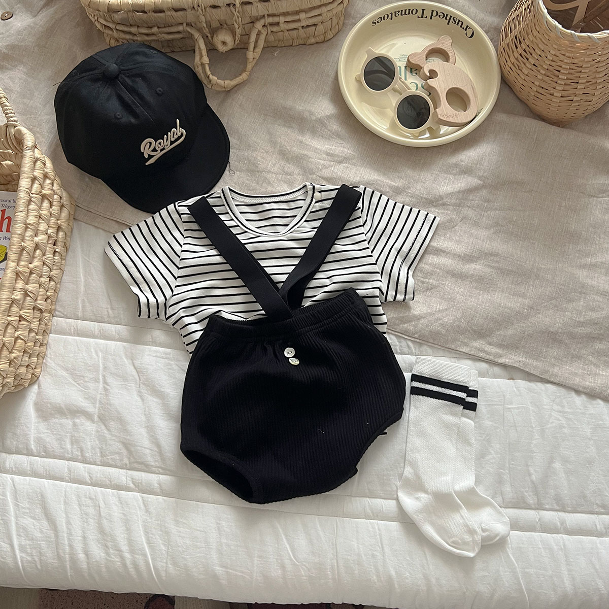 婴儿夏韩版条纹上衣短裤包屁裤