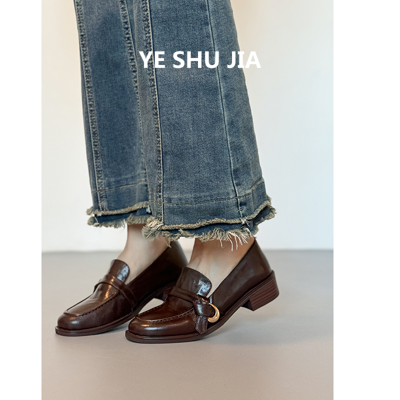 英伦风金属扣乐福鞋女一脚蹬深口粗跟小皮鞋百搭单鞋2026春季新款,女鞋,乐福鞋（豆豆鞋）,淘宝优惠券,粉丝福利购,淘宝优惠卷