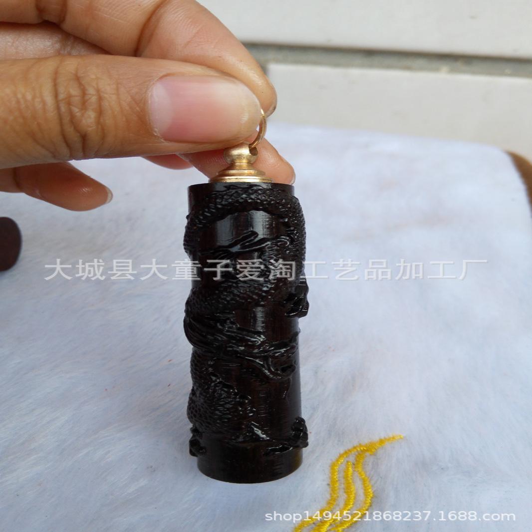 生产圆柱形鼻烟壶精雕乌木血檀木