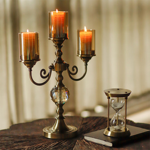 美式 样板房复古客厅餐桌玄关装 饰摆件 古典金属玻璃三头烛台欧式