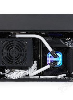 BaarrowGhostS1ITX机箱水冷