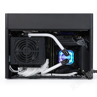 BaarrowGhostS1ITX机箱水冷