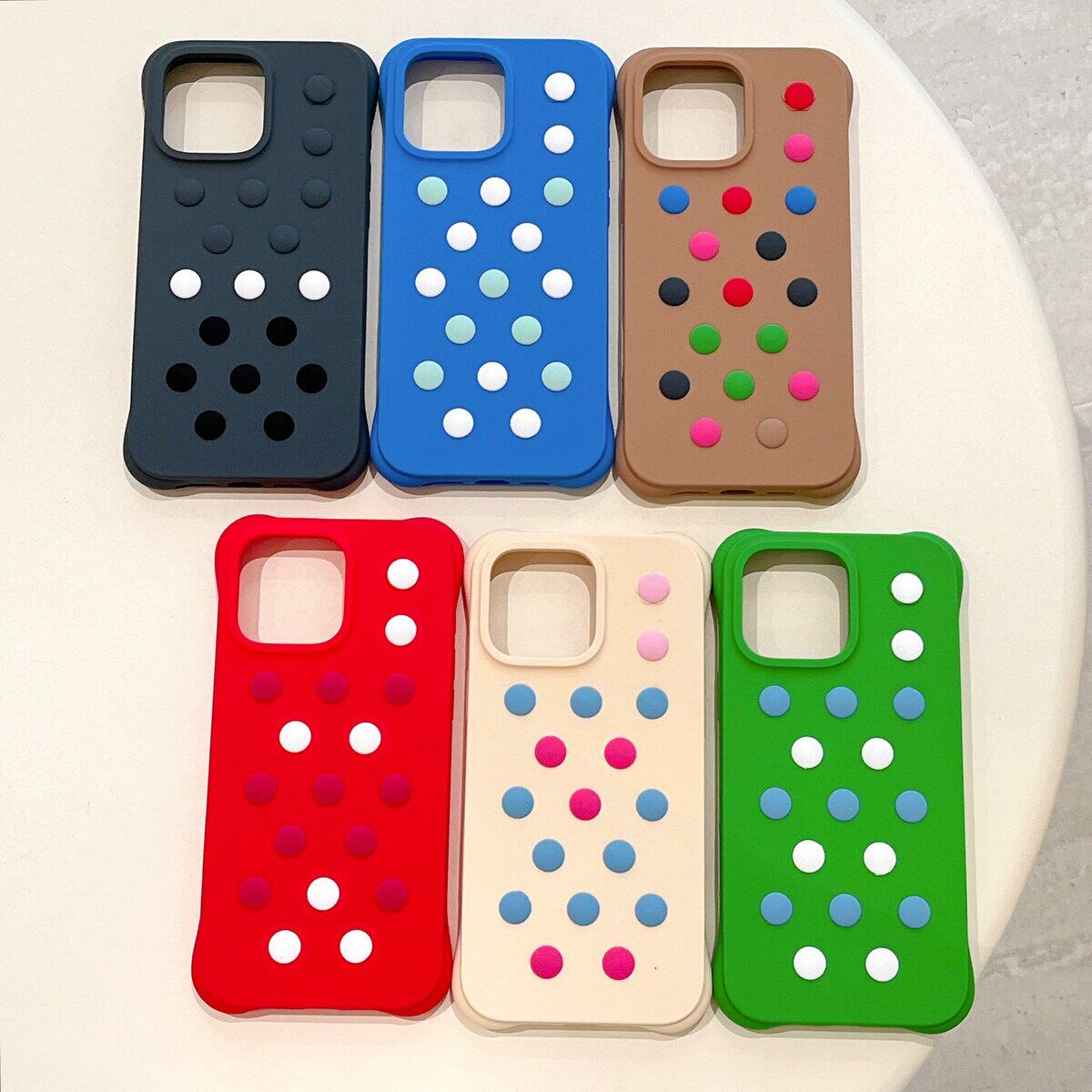 潮流手机壳 抗摔手机壳 液态硅胶洞洞手机壳 适用苹果IP16 15 14 13pro max